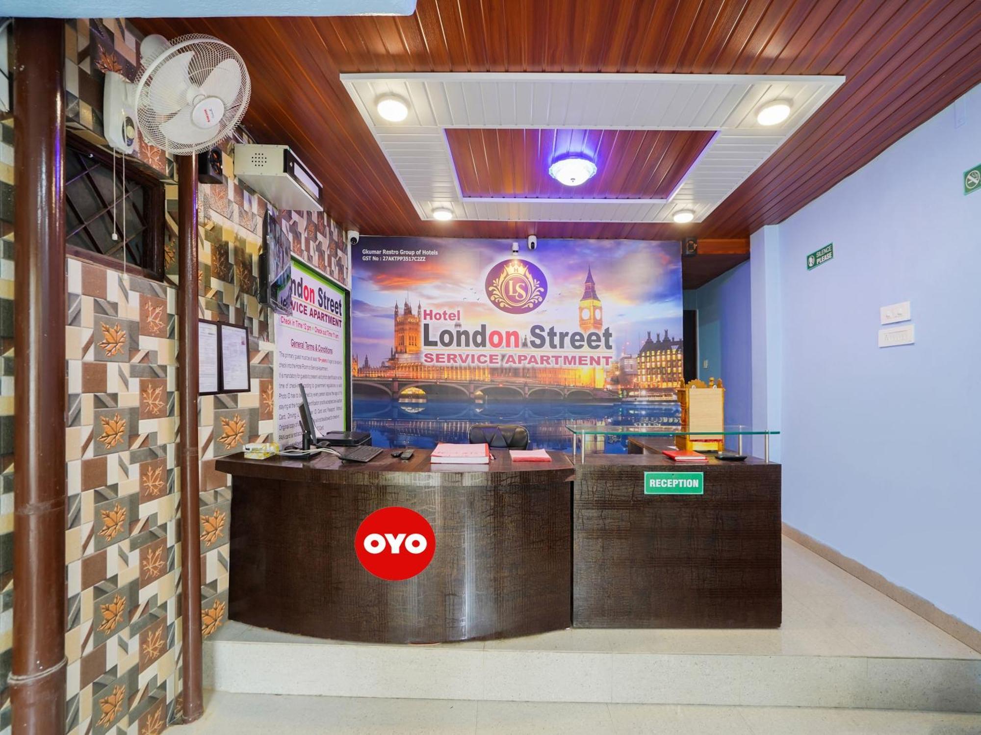 Super Hotel O London Street Nagpur Buitenkant foto